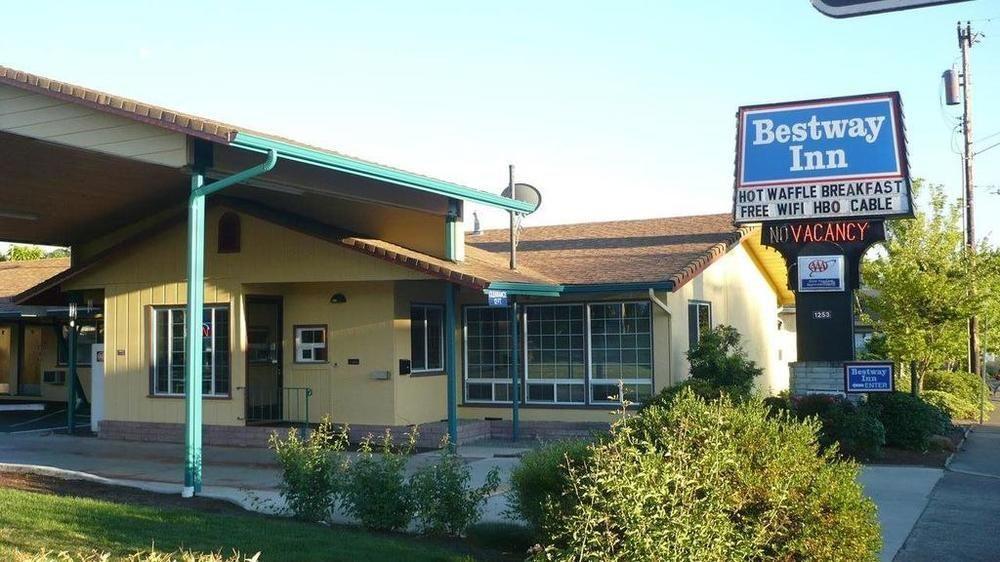 Bestway Inn Grants Pass Exterior photo